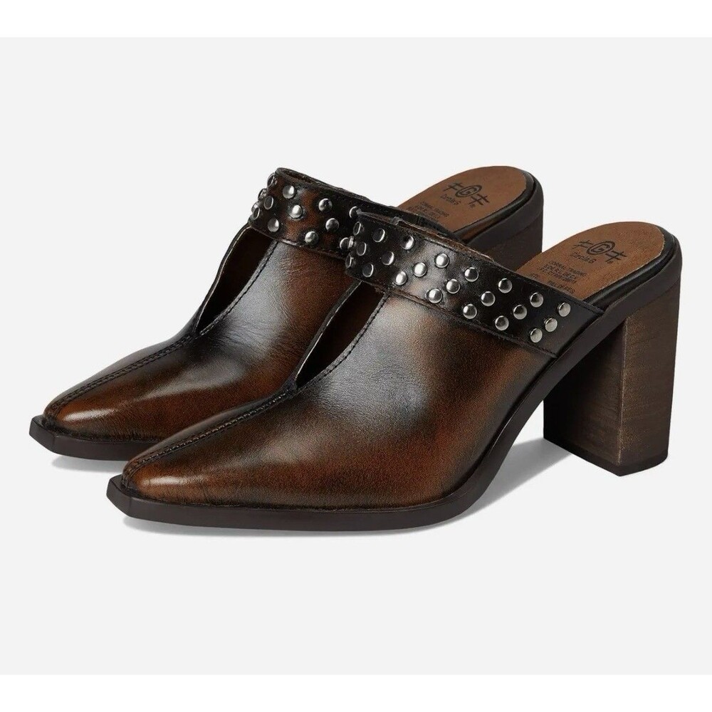 NWOB Try On Circle G Women’s Distressed Studded Mules Cowboy Western Size 9